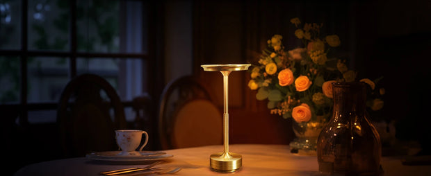 Lampe LED Rechargeable à Commande Tactile